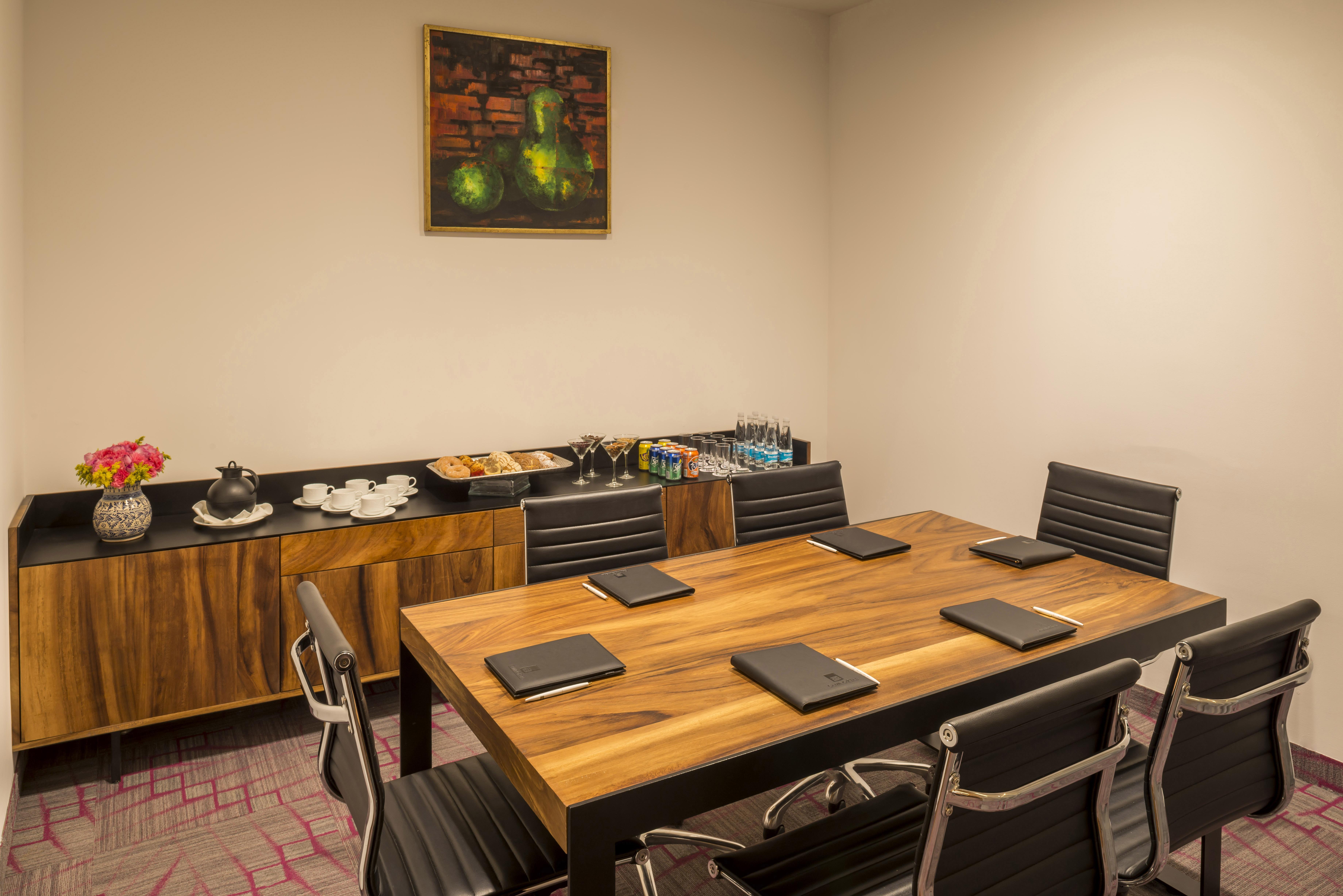 Camino Real Puebla Angelopolis Ξενοδοχείο Εξωτερικό φωτογραφία A meeting room at the hotel