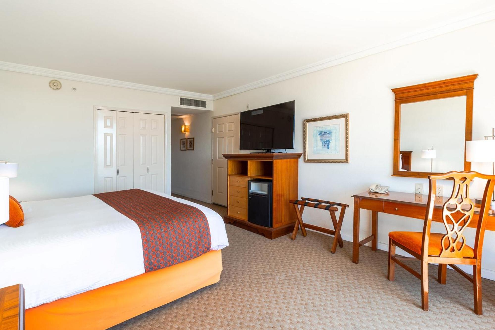 Camino Real Puebla Angelopolis Ξενοδοχείο Εξωτερικό φωτογραφία A room at the Hilton San Diego Bayfront