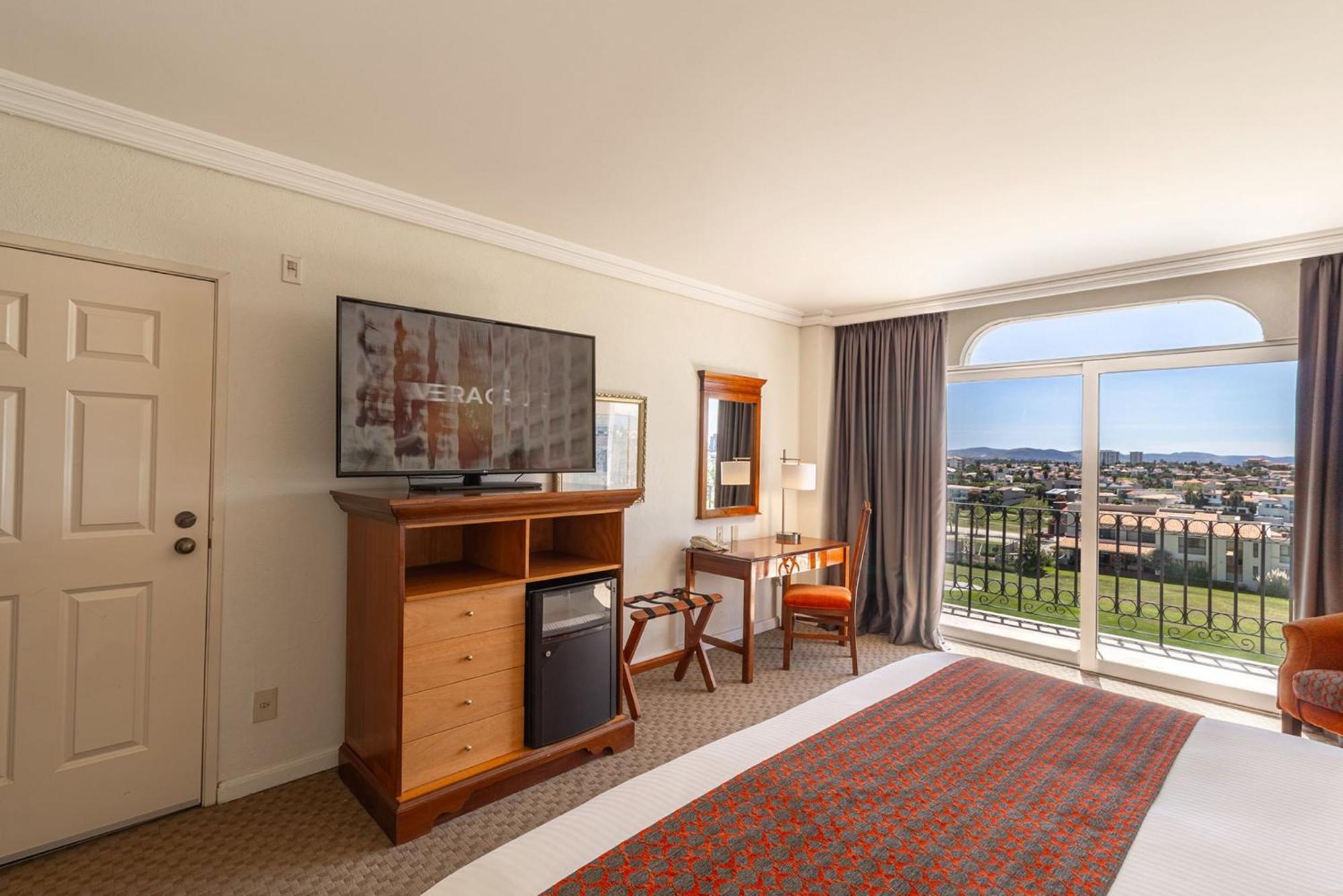 Camino Real Puebla Angelopolis Ξενοδοχείο Εξωτερικό φωτογραφία A guest room at the Hotel del Coronado