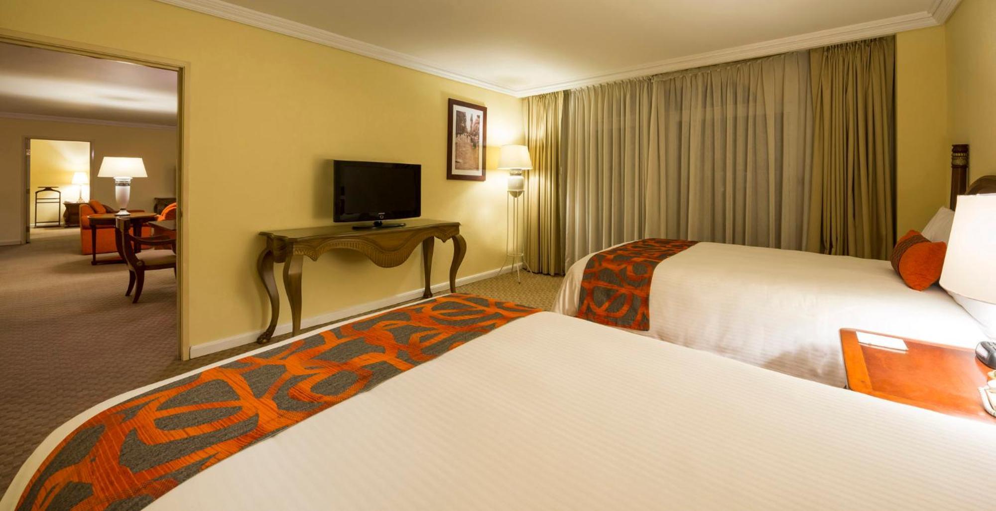 Camino Real Puebla Angelopolis Ξενοδοχείο Εξωτερικό φωτογραφία A guest room at the Hilton San Francisco